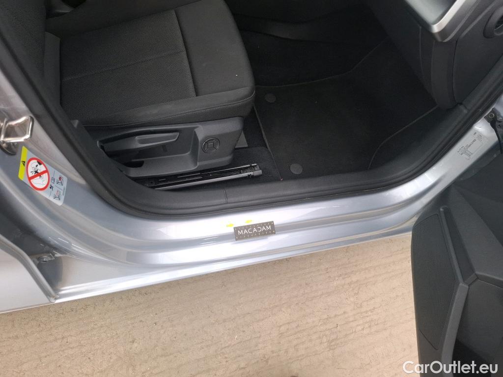  Audi  A3 AUDI  Sportback / 2020 / 5P / Berline 40 TFSI e 204 S Tronic Business Line #10