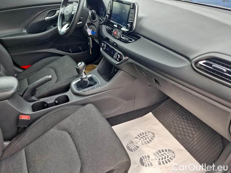  Hyundai  i30   cw (PD)(2017->)  kom.1.6CRDi 115 Smart #24