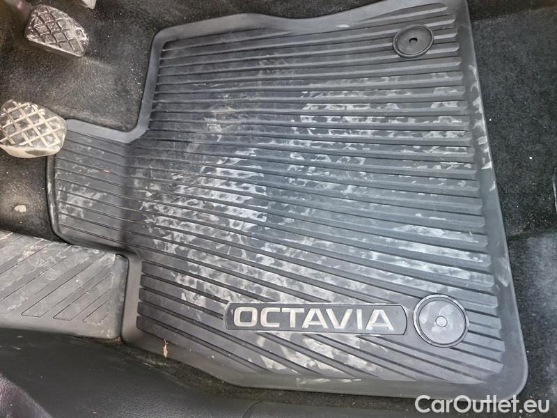  Skoda  Octavia  Combi (NX3)(2020) Oct.Combi 2.0TDI 110 Style #3