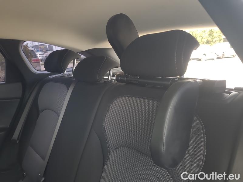  Hyundai  i30   cw (PD)(2017->)  kom. TGDI 120 Start Plus #16