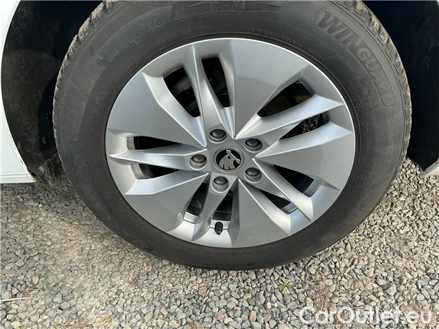  Skoda  Octavia Oct. Com. 1.5T 110 Ambition #7