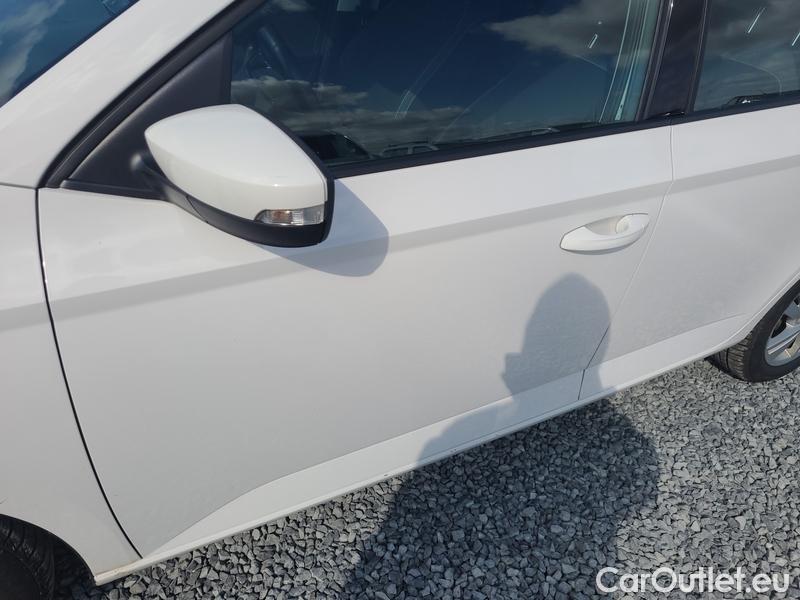  Skoda  Fabia  Combi (2015) Com.1.0TSI 70 Ambition 5d #4