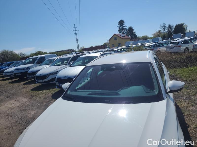  Skoda  Octavia  Combi (NX3)(2020) Oct.Combi 2.0TDI 110 Style AT #1