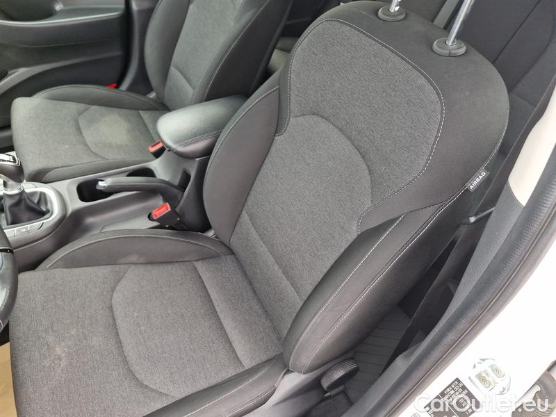  Hyundai  i30   cw (PD)(2017->)  kom.1.6CRDi 115 Smart #6