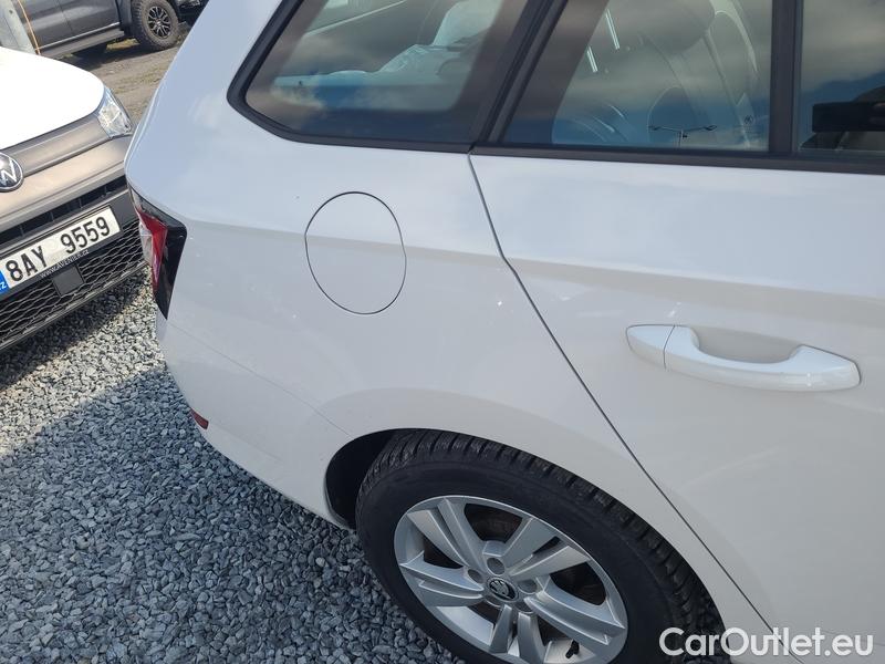  Skoda  Fabia  Combi (2015) Com.1.0TSI 70 Ambition 5d #8