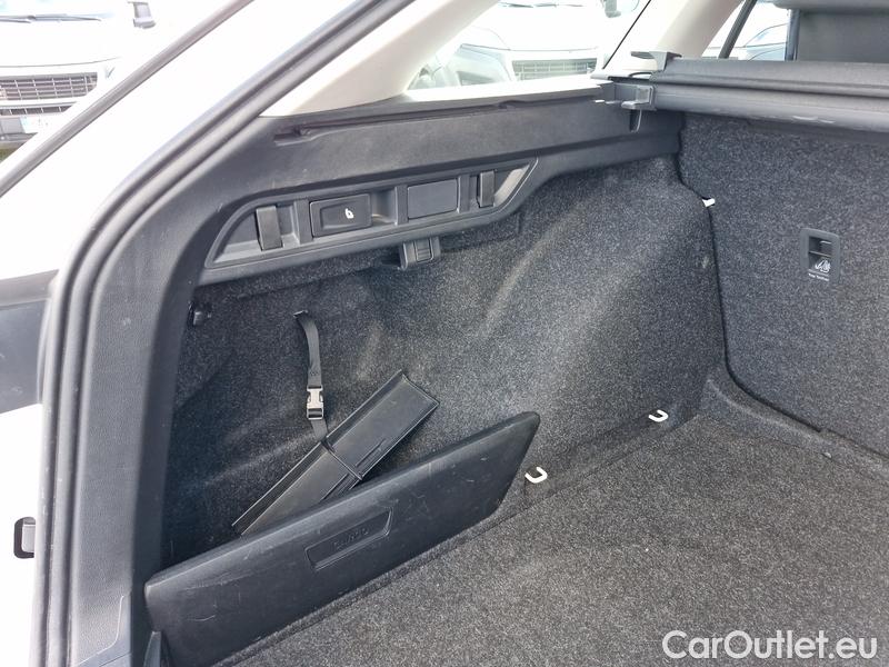  Skoda  Octavia  Combi (NX3)(2020) Oct.Combi 2.0TDI 110 Style #8