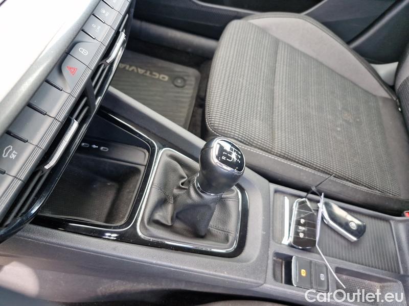  Skoda  Octavia  Combi (NX3)(2020) Oct.Combi 2.0TDI 85 Ambition #16