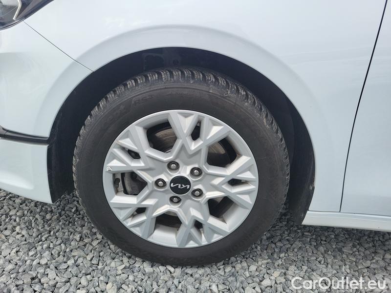  KIA  Cee'd Ceed SW 1.5 T-GDI 118 Top AT #2