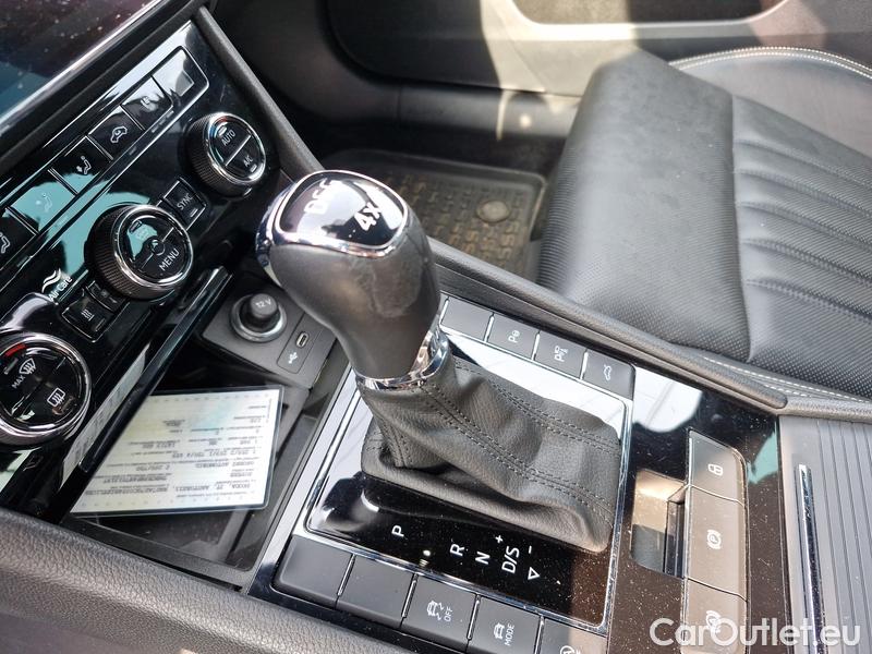  Skoda  Superb  (3V3)(2015) Supe.2.0TDI 147 L&K 4x4 Aut #11