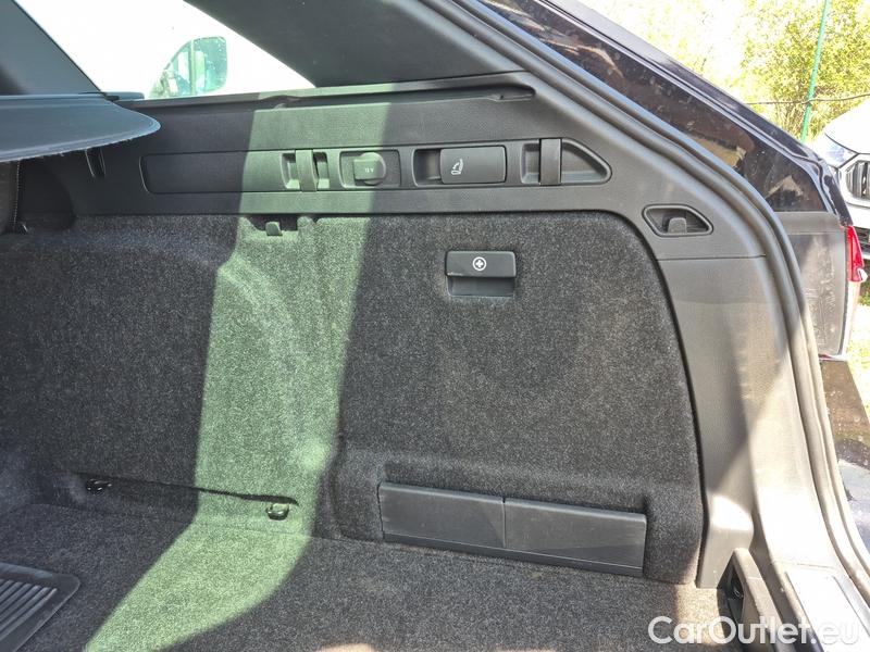  Skoda  Superb  Combi (3V5)(2015) Su.com.2.0TDI 147 4x4 L&K Aut #15