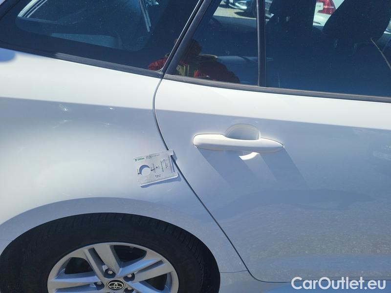  Toyota  Corolla  (E21) (2019)  TS 1.8Hyb. Active AT #16