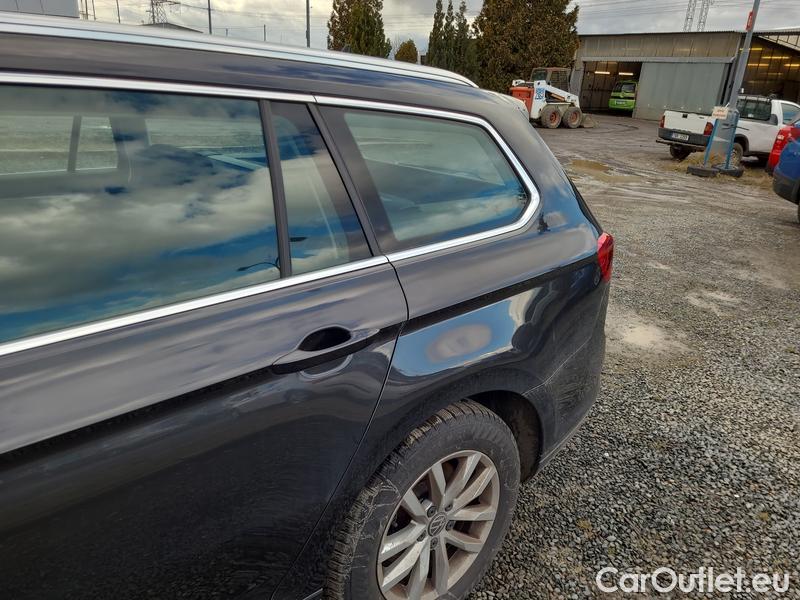  Volkswagen  Passat  7 (2014) Pas.Var.1.5TSI Business AT #2