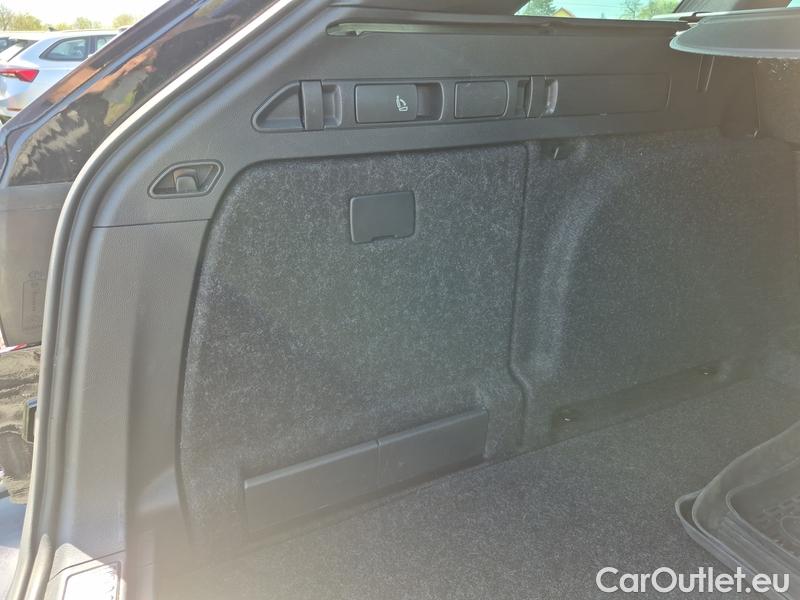  Skoda  Superb  Combi (3V5)(2015) Su.com.2.0TDI 147 4x4 L&K Aut #16