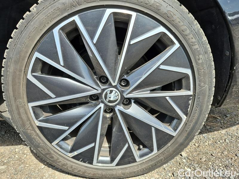  Skoda  Superb  Combi (3V5)(2015) Su.com.2.0TDI 147 4x4 L&K Aut #27