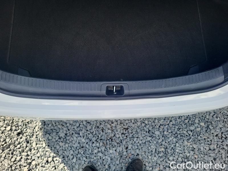  Toyota  Corolla  (E21) (2019)  1.8Hyb.Active AT #4