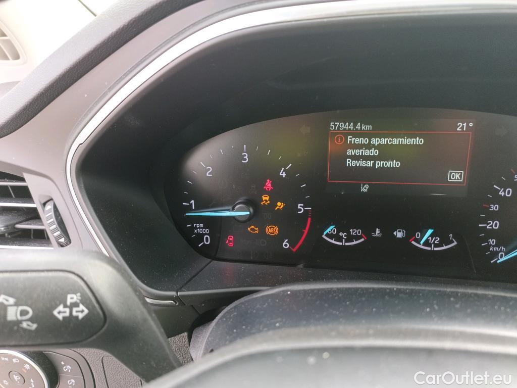  Ford  Focus FORD  / 2018 / 5P / familiar 1.5 Ecoblue 88kW Titanium SB #19
