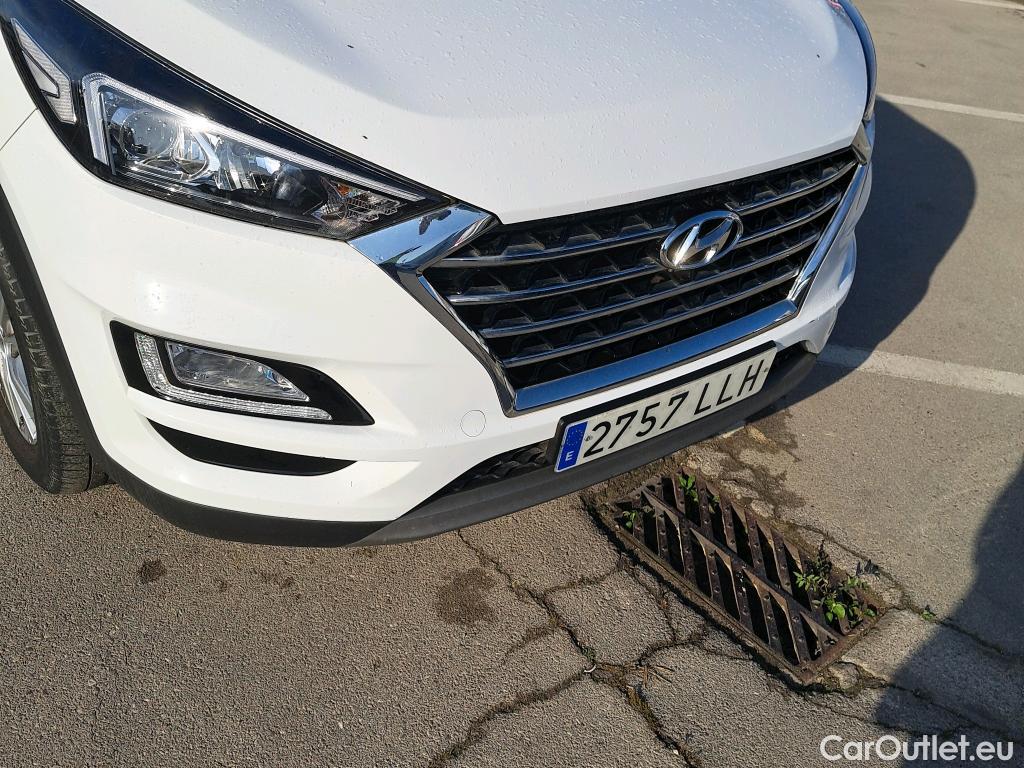 Hyundai  Tucson HYUNDAI  / 2018 / 5P / todoterreno 1.6 CRDI 85kW (116CV) 48V SLE 4X2(SP)(SL) #7