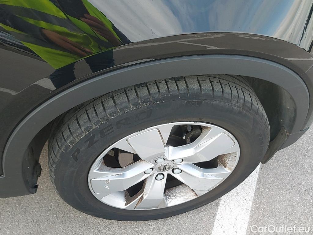  Volvo  XC 40 VOLVO XC40 / 2017 / 5P / todoterreno 1.5 T3 Momentum Pro Auto #3