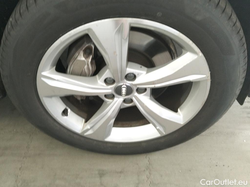  Audi  Q5 AUDI  / 2016 / 5P / todoterreno Design 2.0 TFSI 185kW quattro S tronic #16
