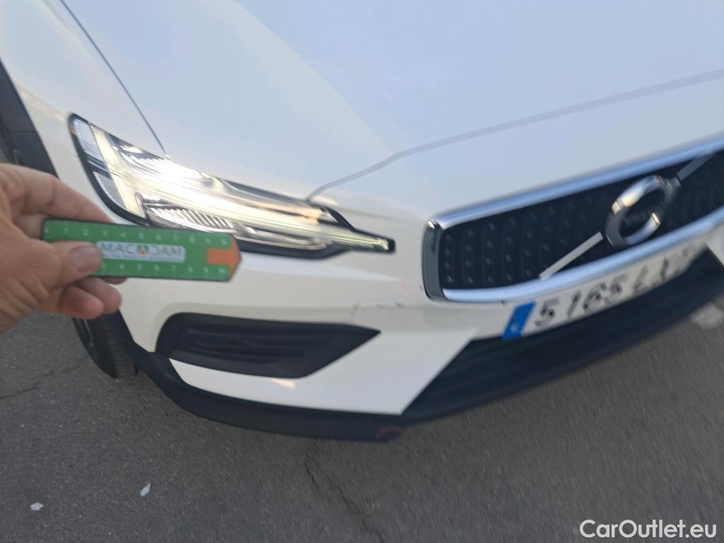  Volvo  V60 VOLVO  Cross Country / 2018 / 5P / familiar 2.0 B4 (D) AWD Cross Country Pro AUTO #9