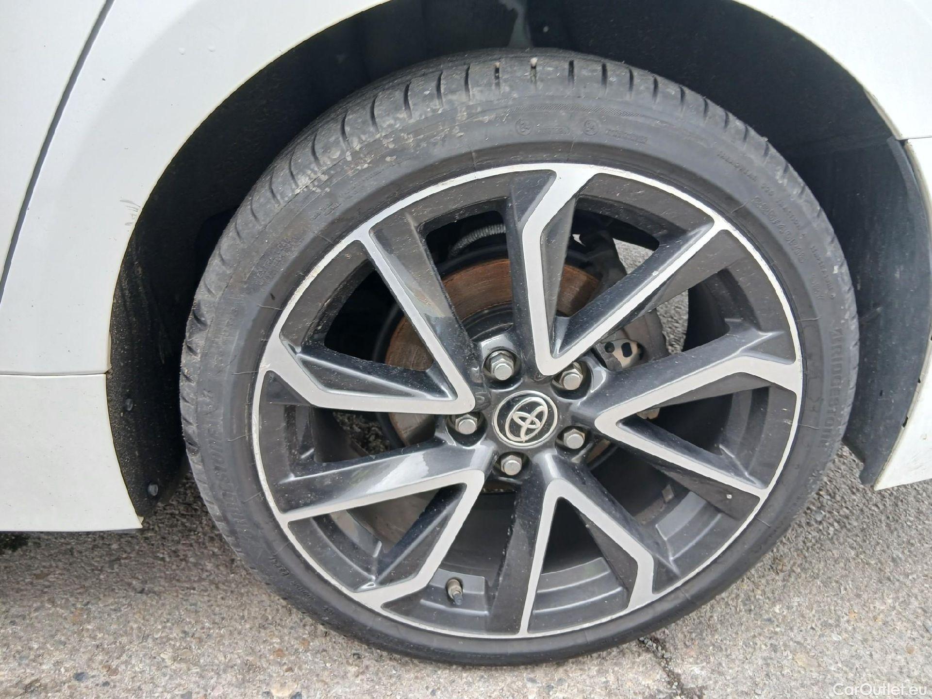  Toyota  Corolla TOYOTA  / 2019 / 5P / familiar 2.0 180H FEEL! E-CVT TOURING SPORT #15