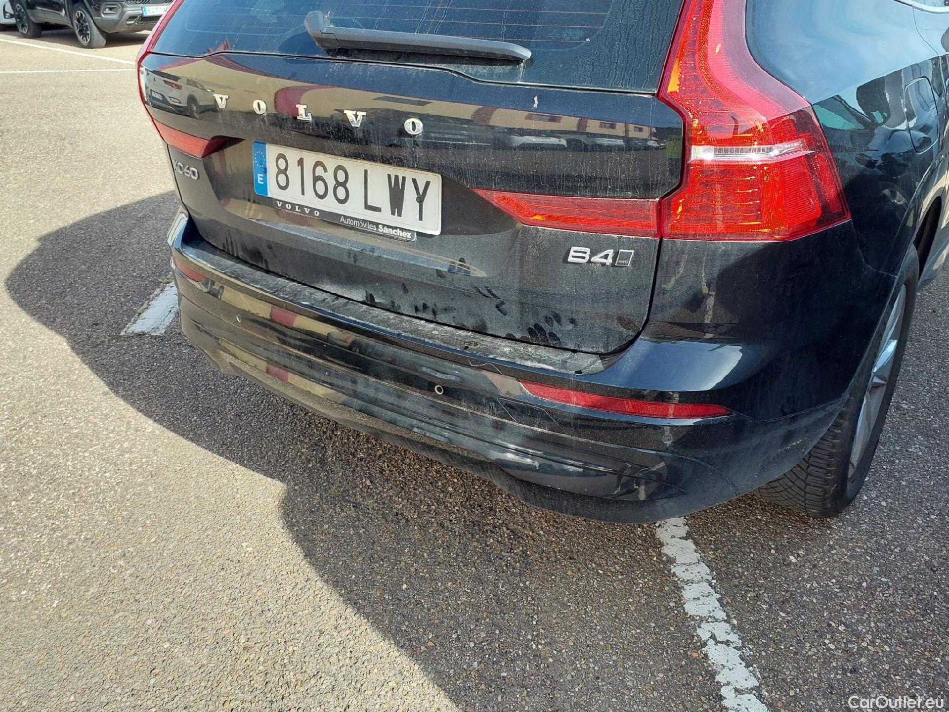  Volvo  XC60 VOLVO  / 2017 / 5P / todoterreno 2.0 B4 D AWD Momentum Pro Auto #13
