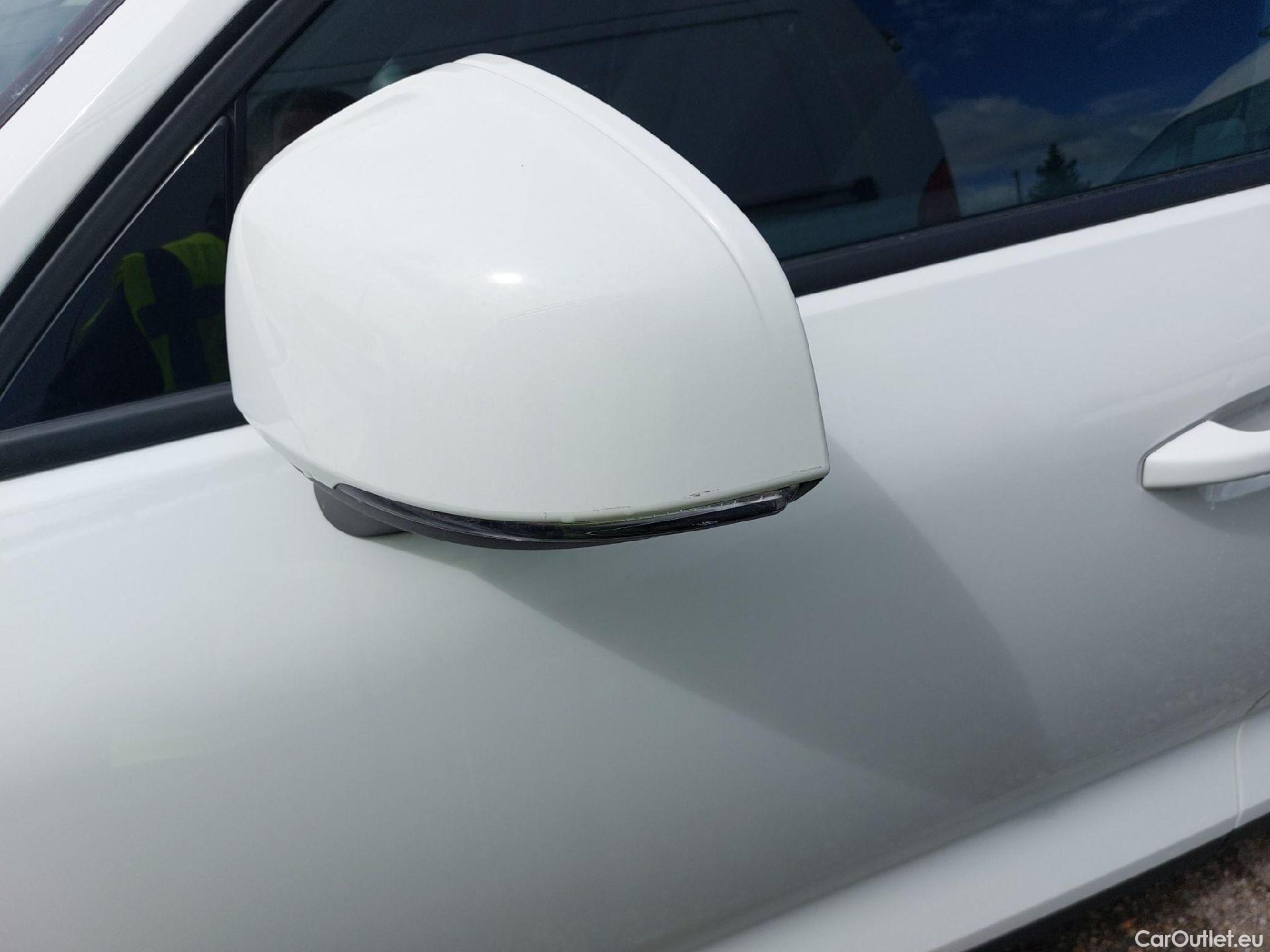 Volvo  XC 40 VOLVO XC40 1.5 T2 Momentum Core 130 CV #5
