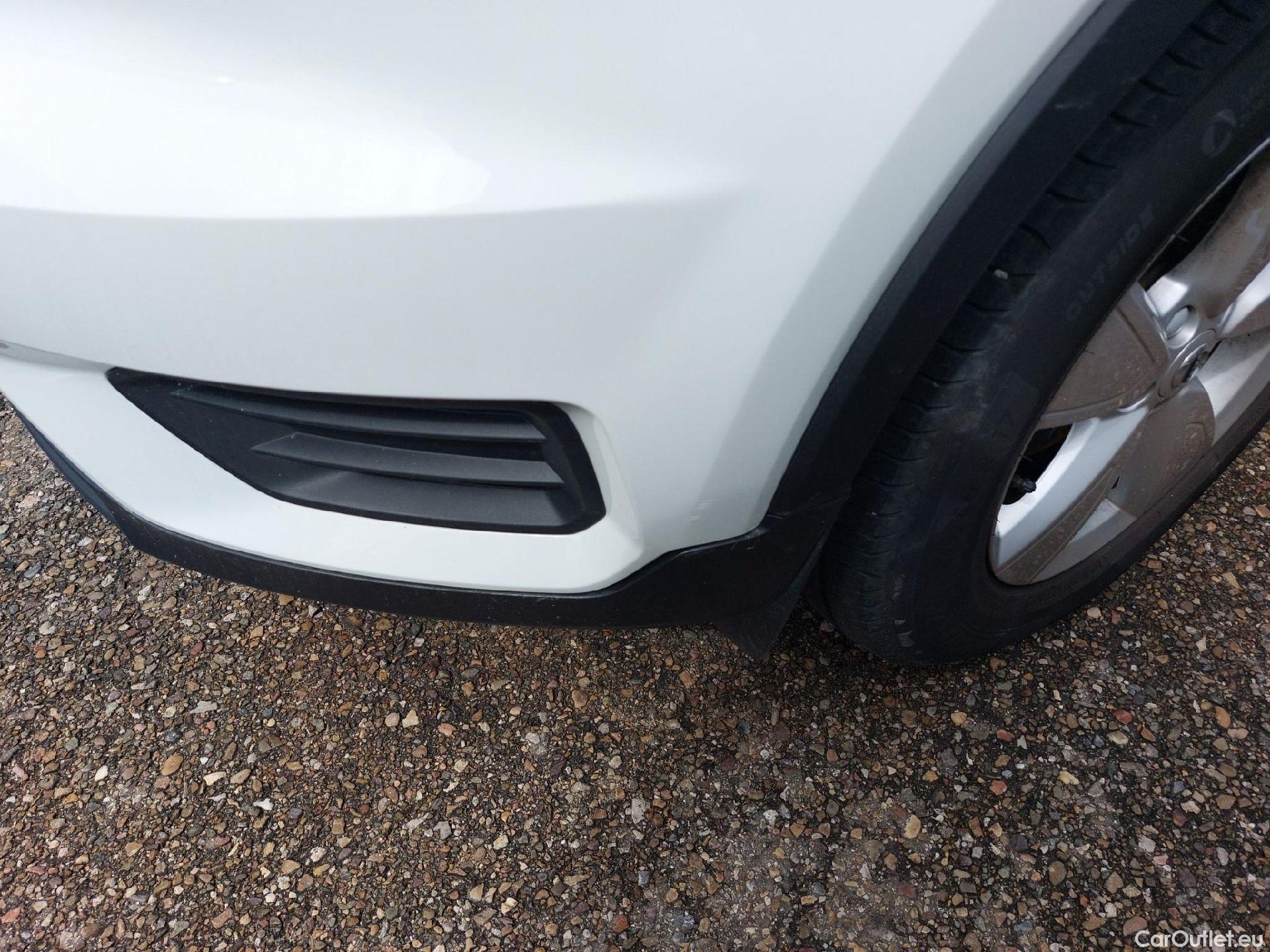  Volvo  XC 40 VOLVO XC40 1.5 T2 Momentum Core 130 CV #3