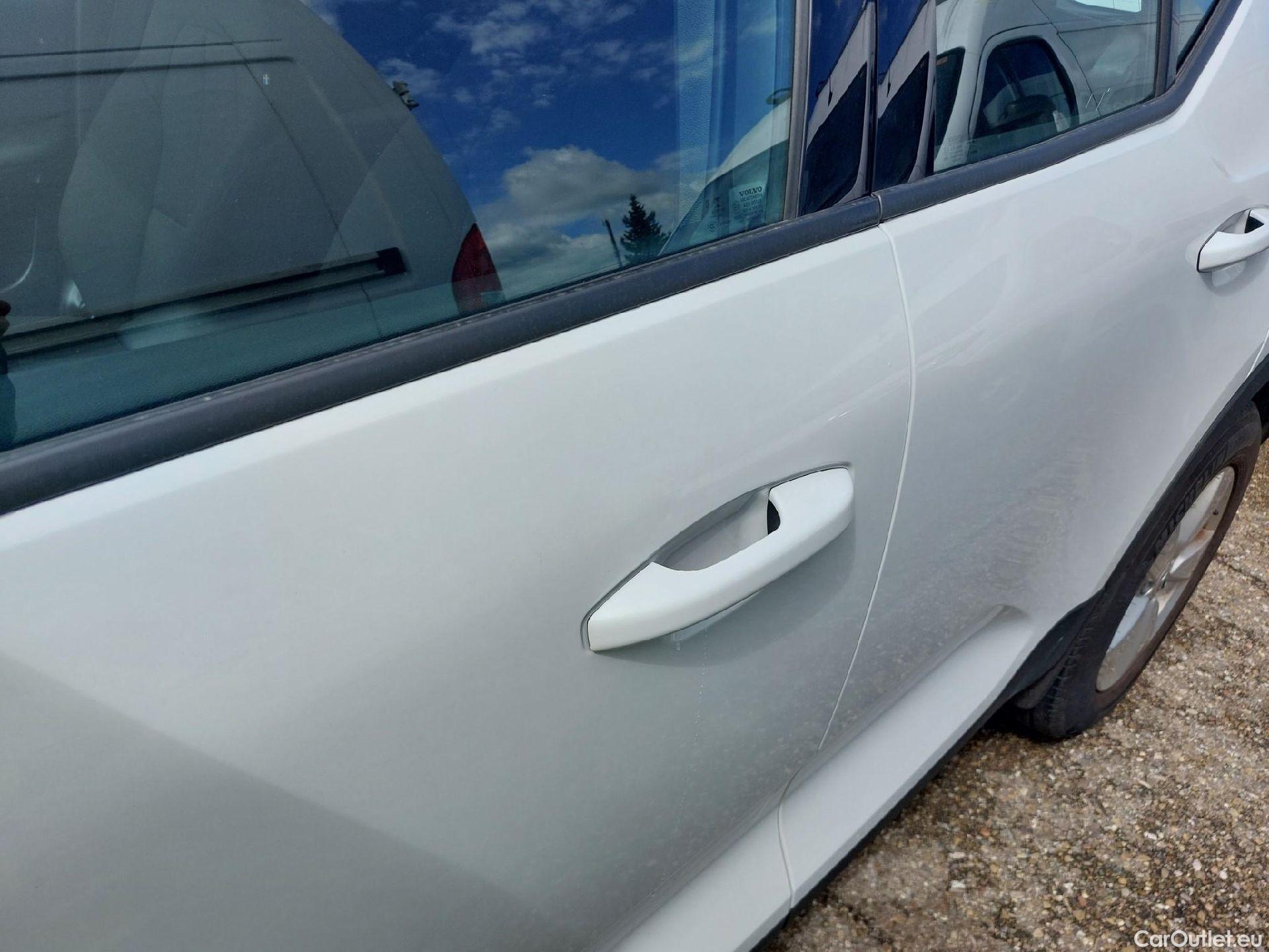  Volvo  XC 40 VOLVO XC40 1.5 T2 Momentum Core 130 CV #7