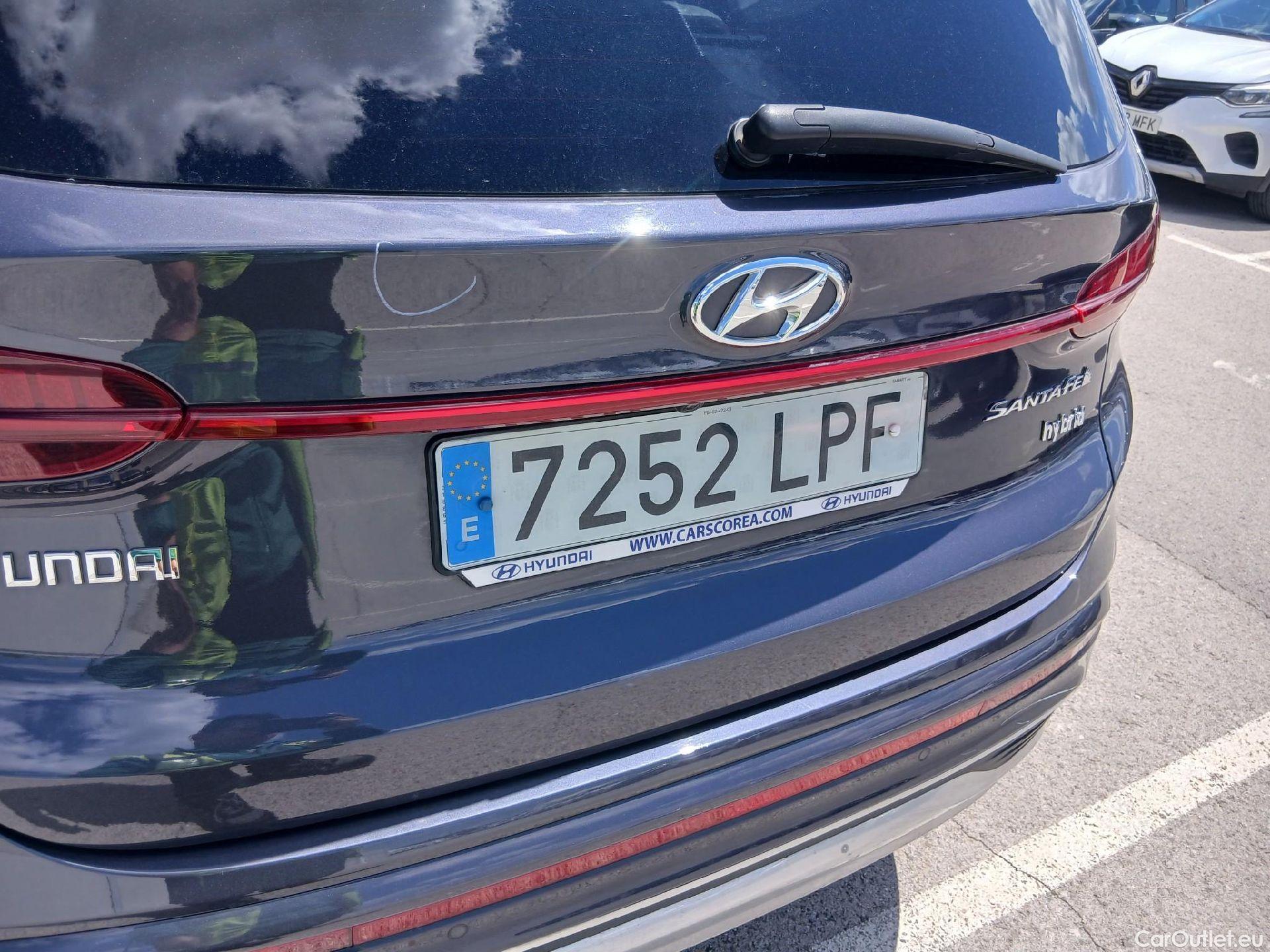  Hyundai  Santa Fe HYUNDAI  / 2021 / 5P / todoterreno 1.6 TGDi HEV Style Auto 4x4 #46