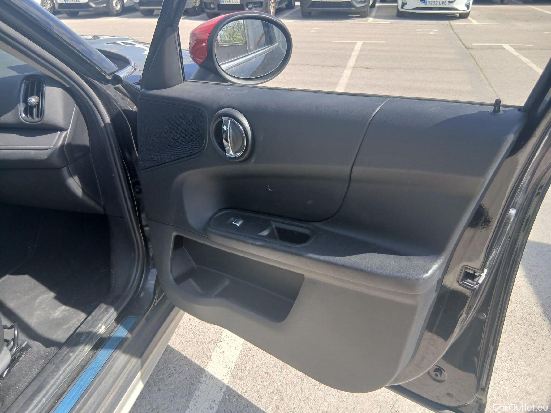  Mini  Countryman MINI  / 2020 / 5P / berlina con portón Cooper #15
