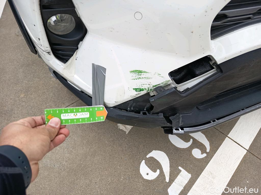  Toyota  RAV4 TOYOTA  / 2018 / 5P / todoterreno 2.5l 220H Luxury #33