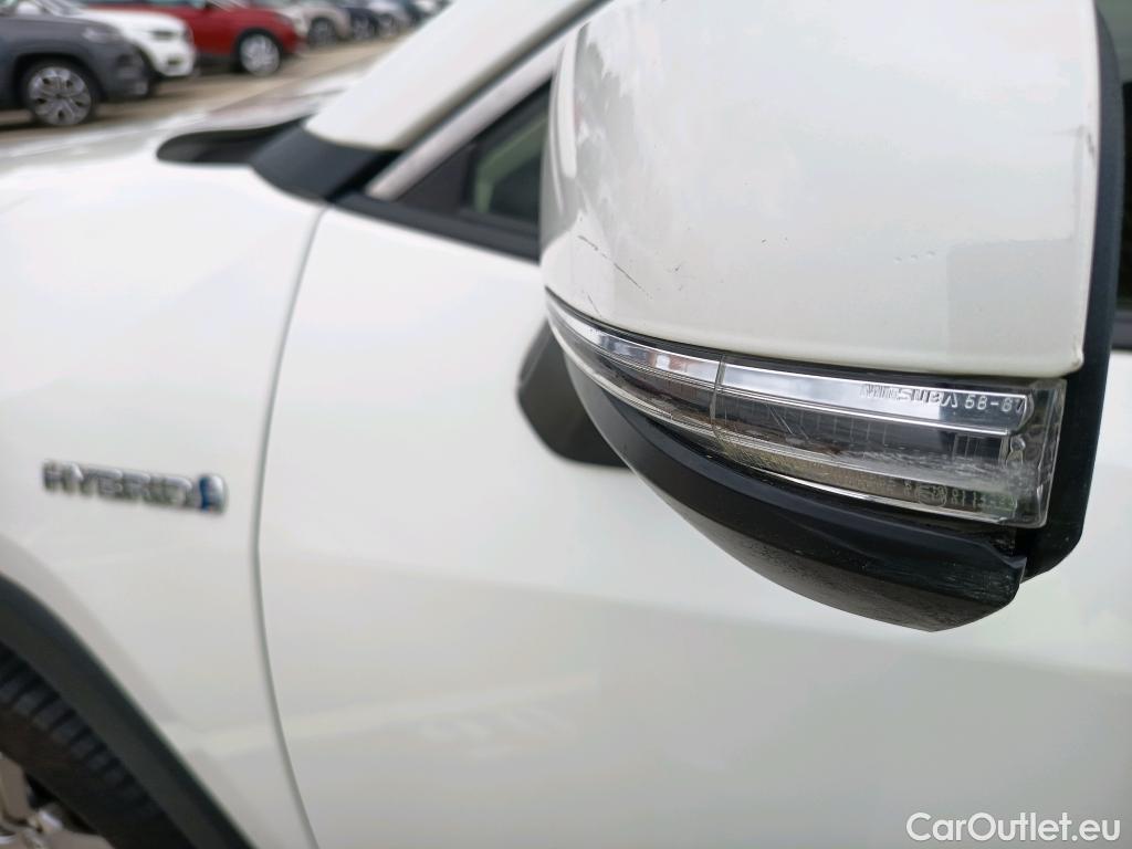  Toyota  RAV4 TOYOTA  / 2018 / 5P / todoterreno 2.5l 220H Luxury #34