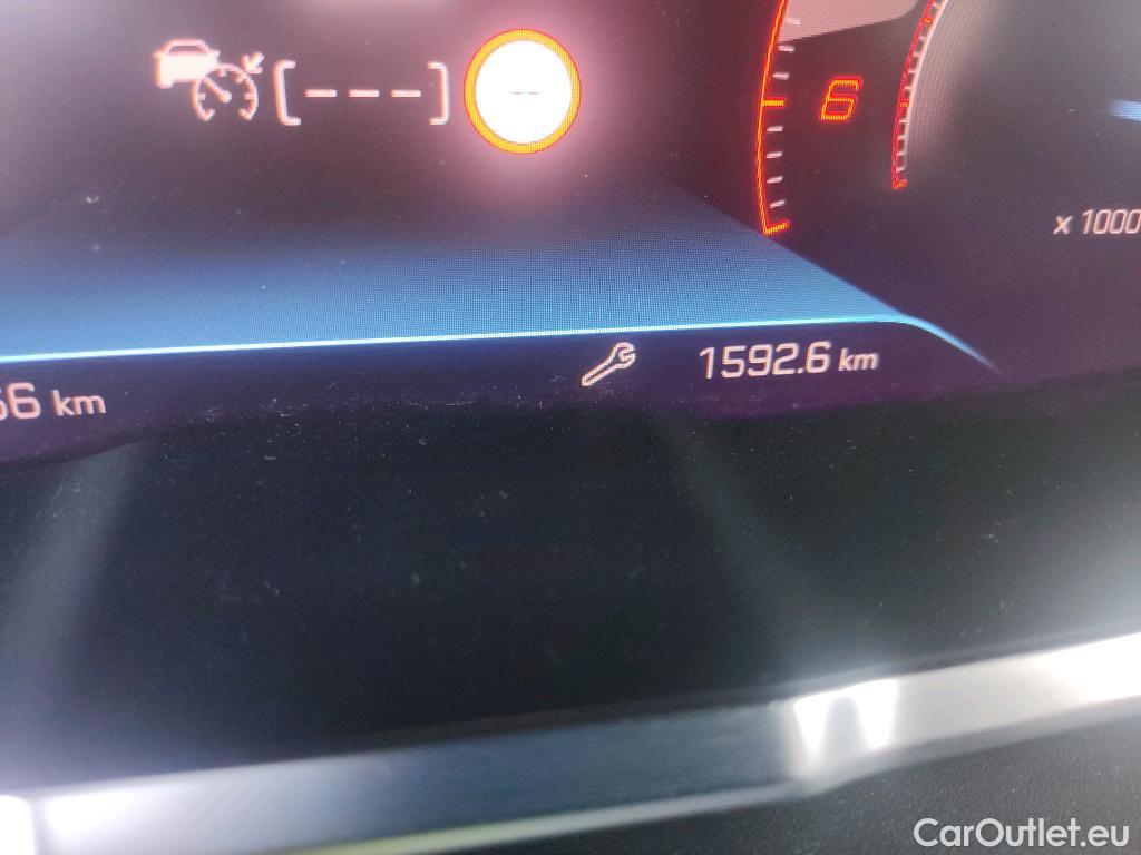  Peugeot  3008 PEUGEOT  / 2020 / 5P / todoterreno 1.5 BlueHDi 96kW S&S GT EAT8 #18