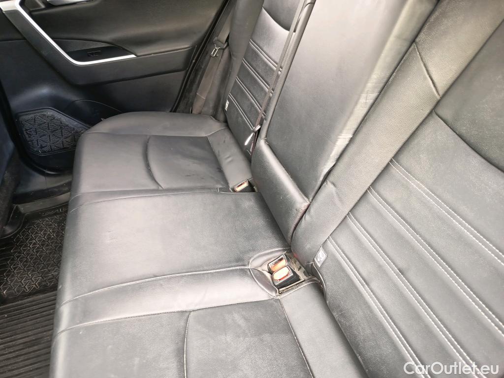 Toyota  RAV4 TOYOTA  / 2018 / 5P / todoterreno 2.5l 220H Luxury #19