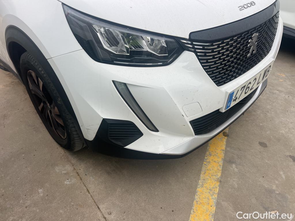  Peugeot  2008 PEUGEOT  / 2019 / 5P / todoterreno Allure BlueHDI 81kW (110CV) #26