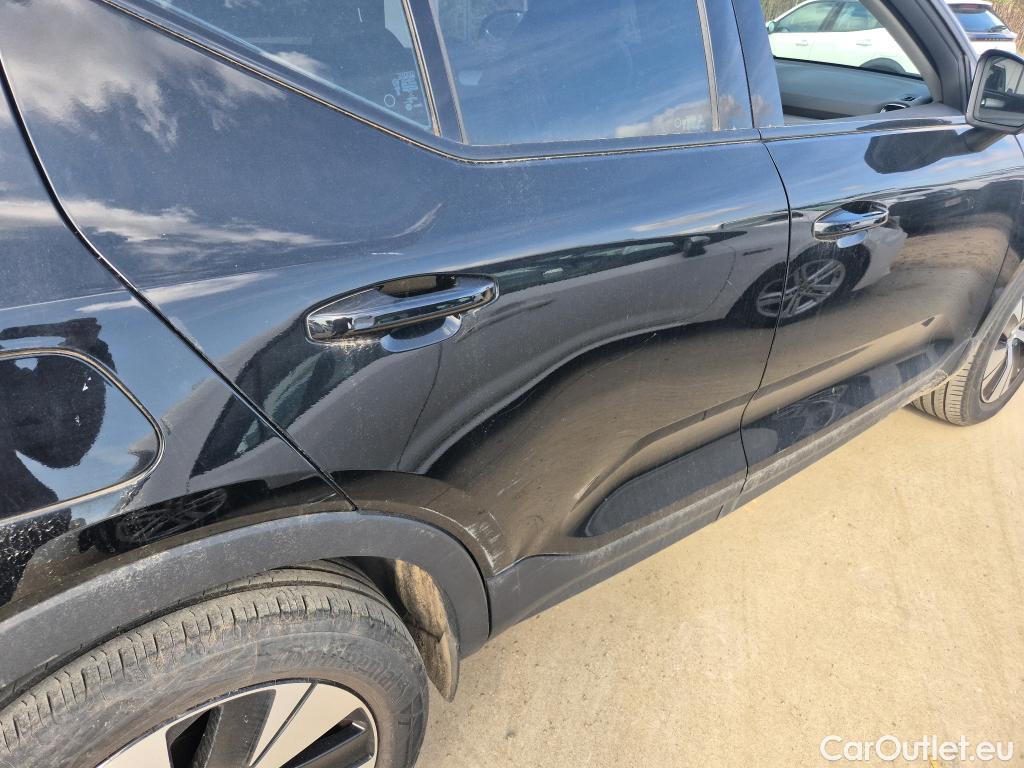  Volvo  XC 40 VOLVO XC40 / 2017 / 5P / todoterreno 1.5 T4 Twin Recharge R-Design Exp Auto #4
