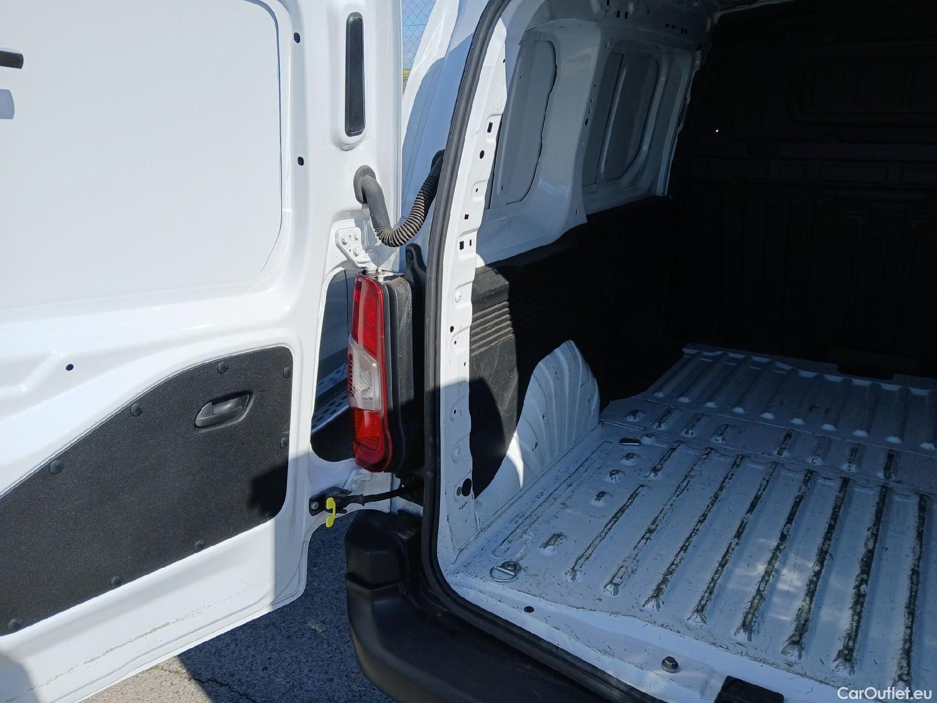  Citroen  Berlingo CITROEN  / 2018 / 4P / furgón derivado de turismo Talla M BlueHDi 100 #1