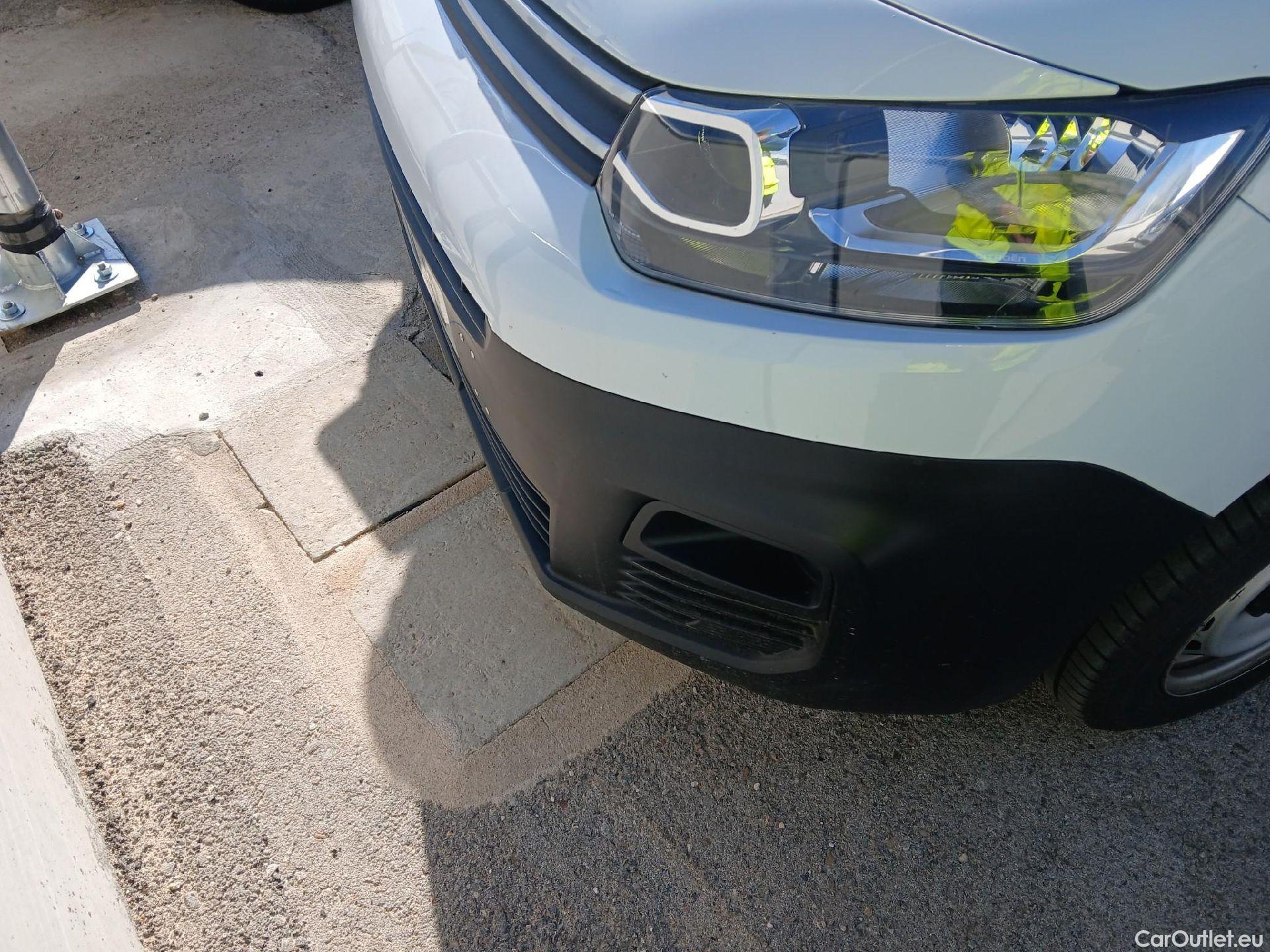  Citroen  Berlingo CITROEN  / 2018 / 4P / furgón derivado de turismo Talla M BlueHDi 100 #5