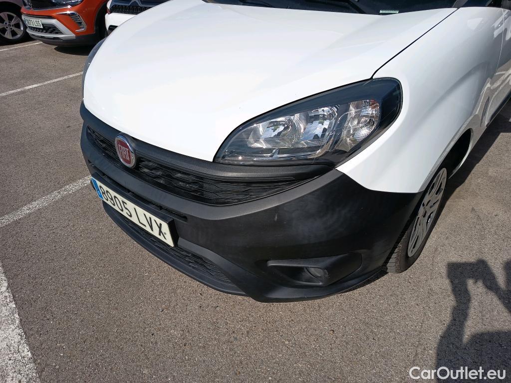  Fiat  Doblo FIAT Doblò Cargo/2015/4P/furgón derivado de turismo Cargo SX 1.6 Mjet 66kW (90CV) (AC) #12