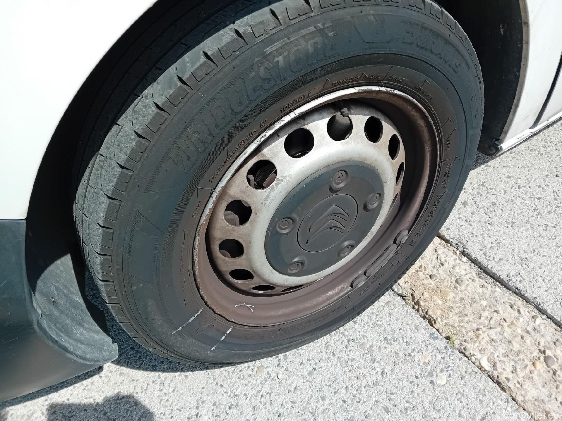  Citroen  Jumpy CITROEN  / 2016 / 4P / furgón Furgón Talla M BlueHDi 100 S&S 6v #18
