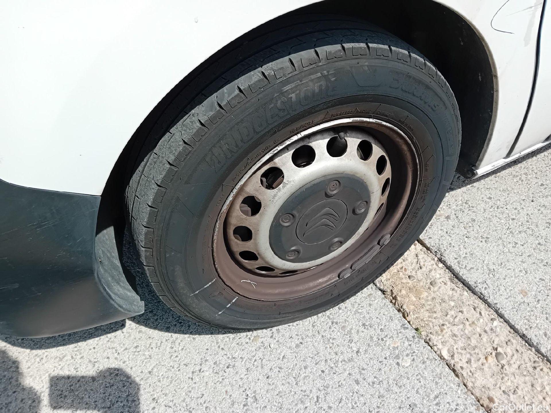  Citroen  Jumpy CITROEN  / 2016 / 4P / furgón Furgón Talla M BlueHDi 100 S&S 6v #19