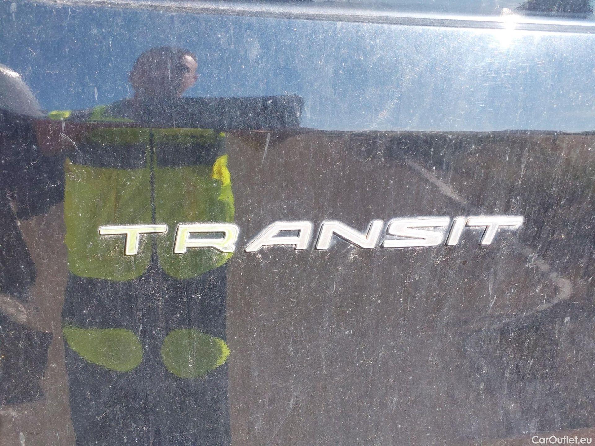  Ford  Transit FORD  / 2013 / 4P / furgón 350 96kW L2H2 Van Trend FWD #21