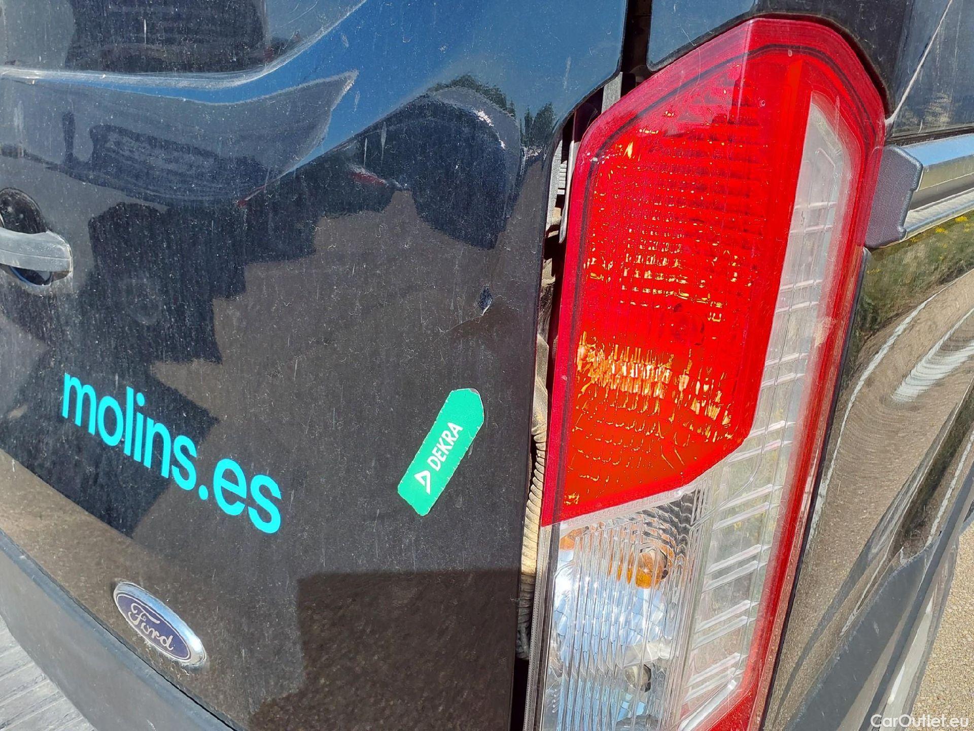  Ford  Transit FORD  / 2013 / 4P / furgón 350 96kW L2H2 Van Trend FWD #20