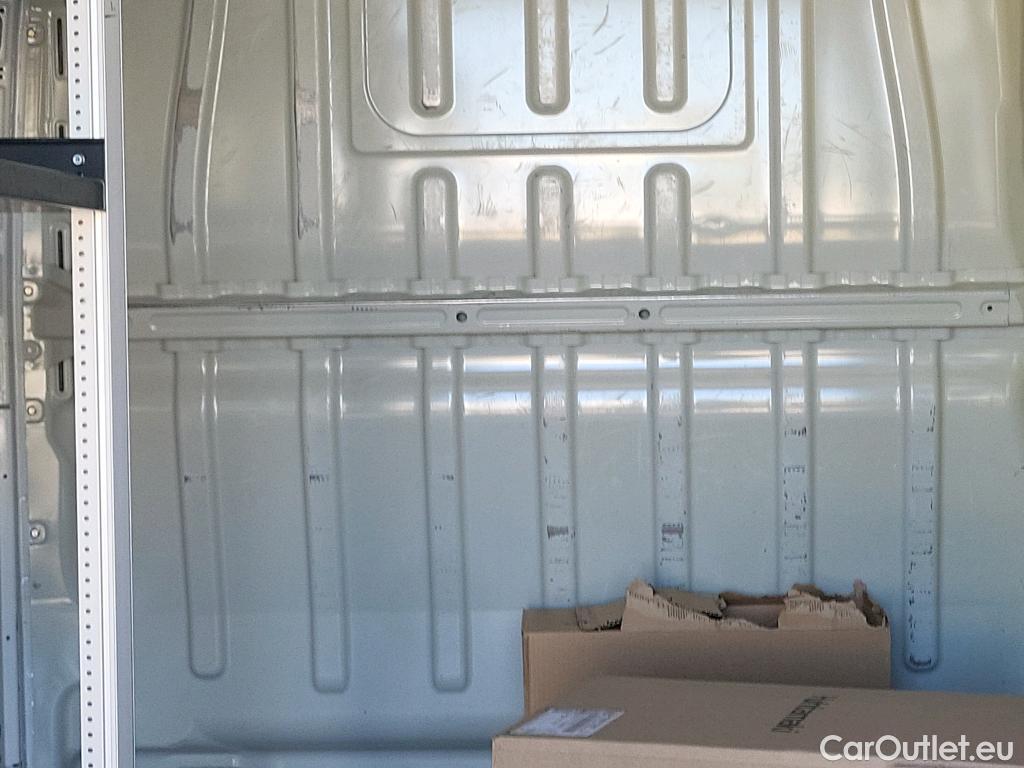  Fiat  Ducato FIAT  / 2014 / 4P / furgón 35 L3H2 Multijet (103 kW) #10