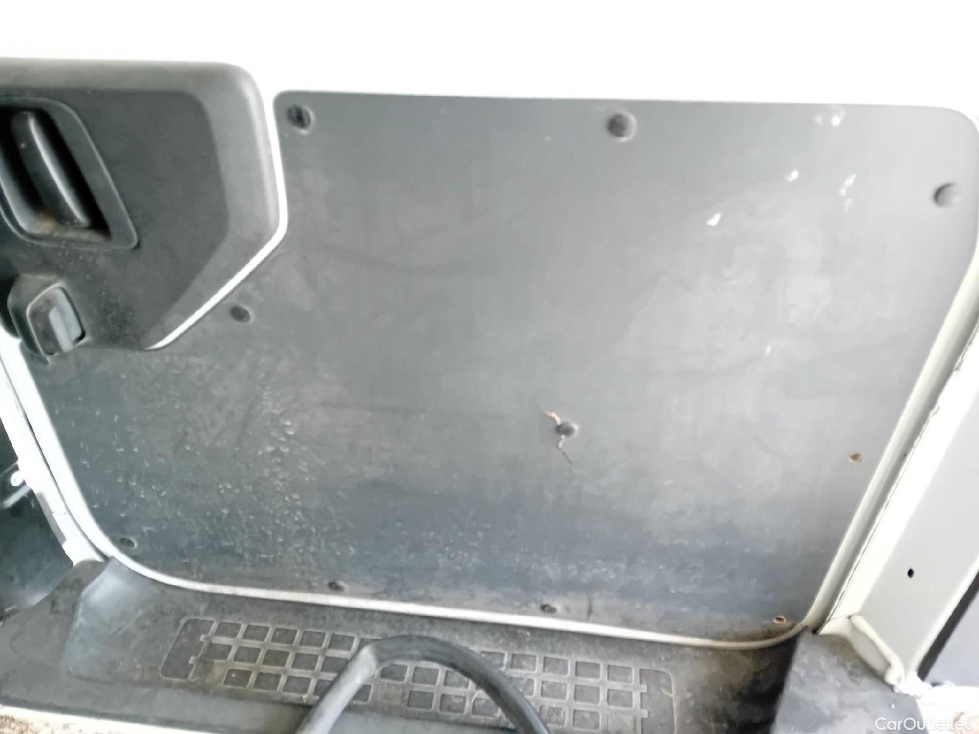  Citroen  Jumpy CITROEN  / 2016 / 4P / furgón Furgón Talla M BlueHDi 100 S&S 6v #46