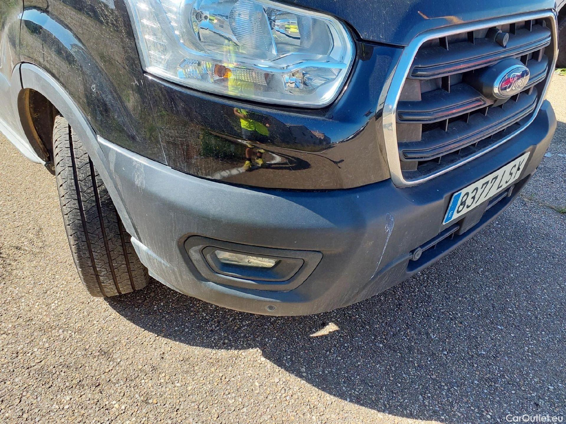  Ford  Transit FORD  / 2013 / 4P / furgón 350 96kW L2H2 Van Trend FWD #30