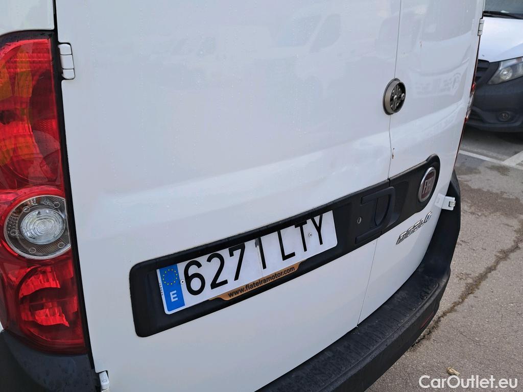  Fiat  Doblo FIAT Doblò Cargo/2015/3P/furgón derivado de turismo Cargo Base 1.6 Mjet 66kW (90CV) #6