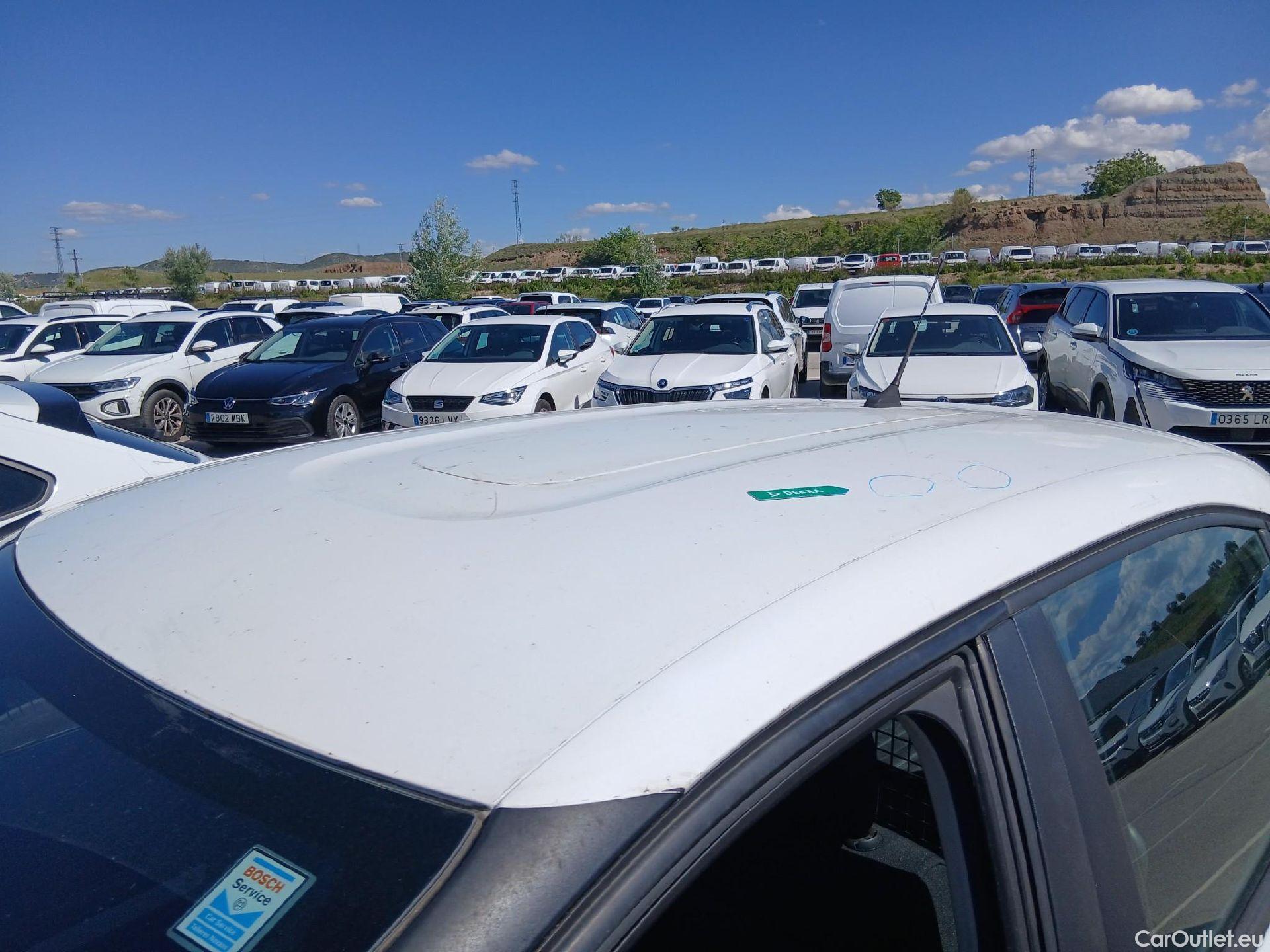  Citroen  C3 CITROEN  / 2016 / 5P / berlina comercial BlueHDi 73KW (100CV) S&S Comercial #15