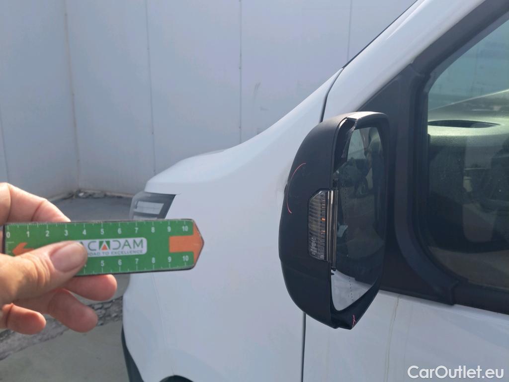  Renault  Trafic RENAULT  L1H1 Blue dCi 150 CV #77